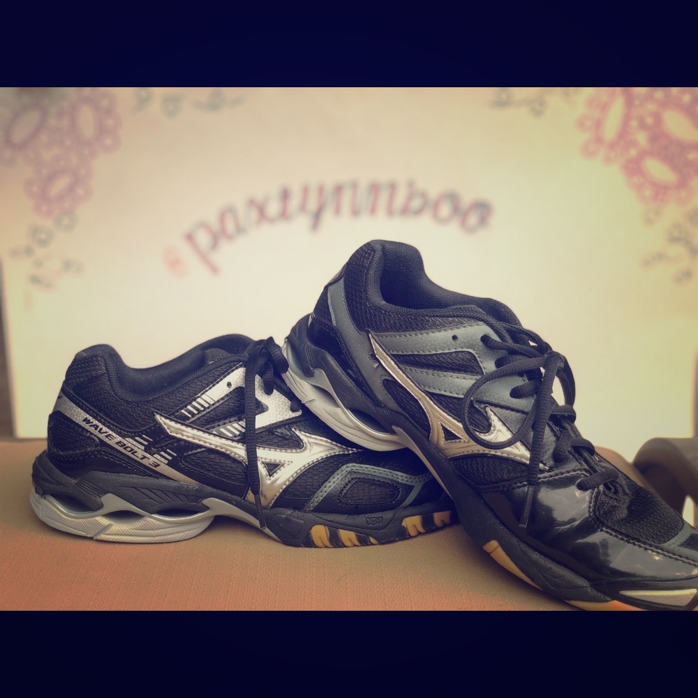 Mizuno Wave Bolt 3s, Volleyball Shoes